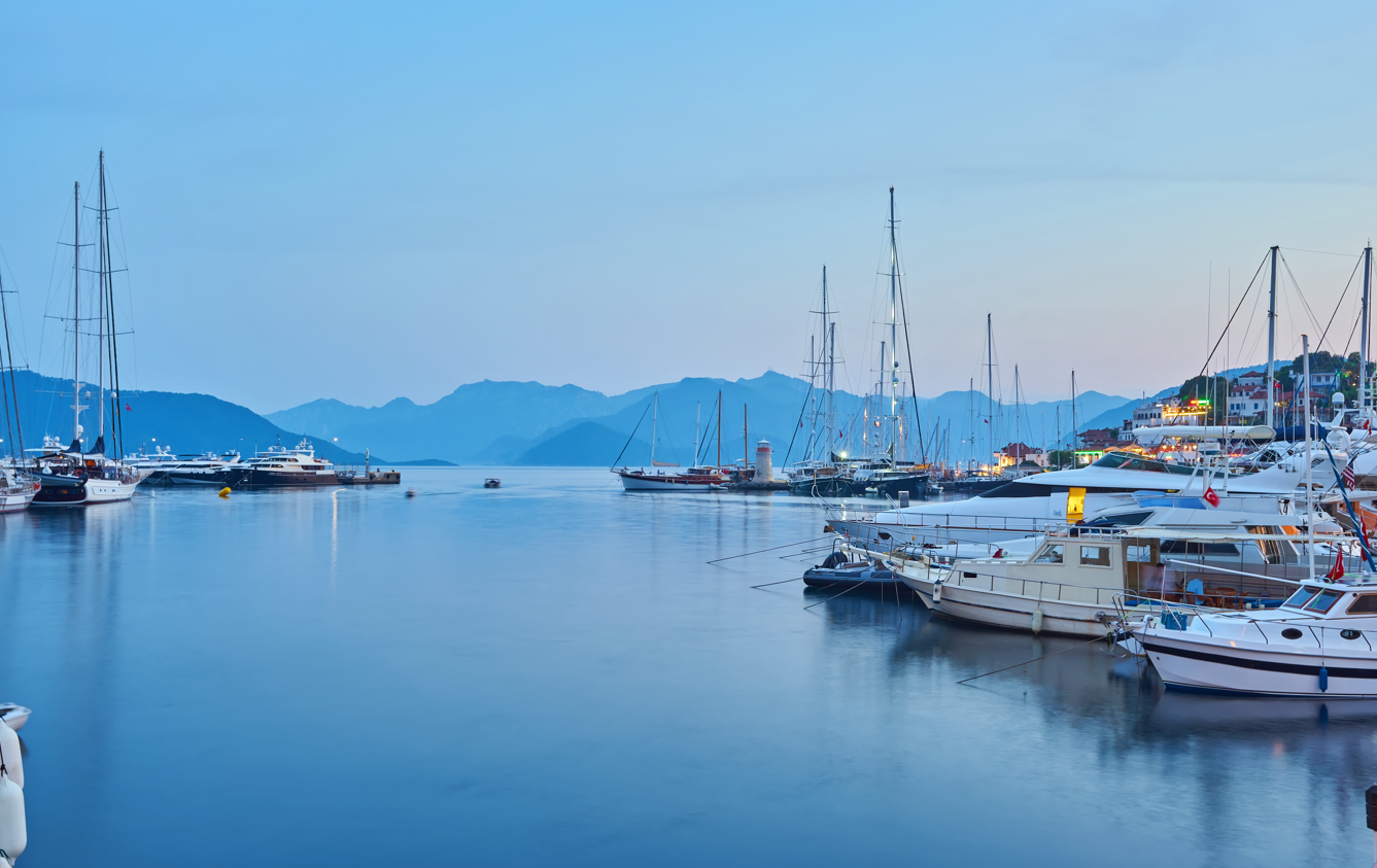 Como negociar a compra de barcos usados?